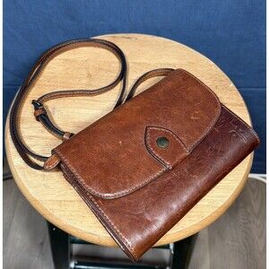 Frye Melissa Wallet Leather Crossbody Bag Clutch Distressed Antique Leather